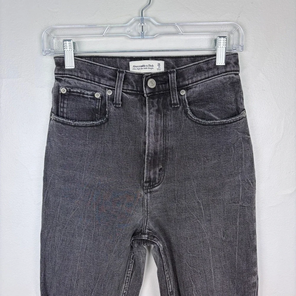 Abercrombie & Fitch Ultra High Rise Ankle‎ Straight Jeans Curve Love Black 26 R